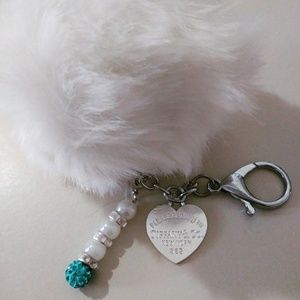 Pom pom keychain