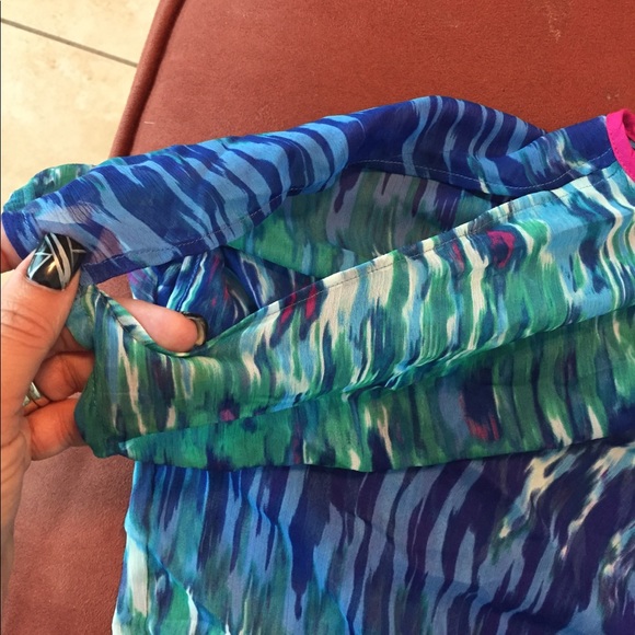 Stunning Sheer Express Top - Picture 5 of 5