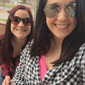 Meet your Posher, Alyssa