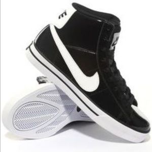 nike black high tops