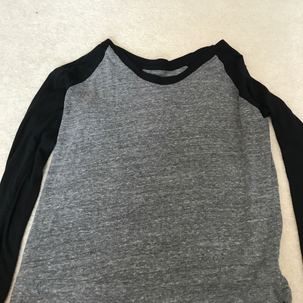 Gray & black barely worn Mossimo long sleeve shirt