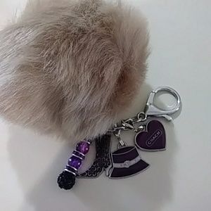 Pom pom keychain