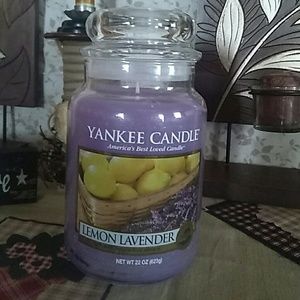 22oz Yankee Candle.. Scent-- Lemon Lavender