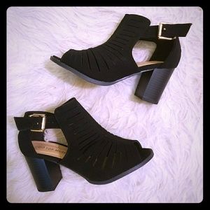 *New* Black ankle booties