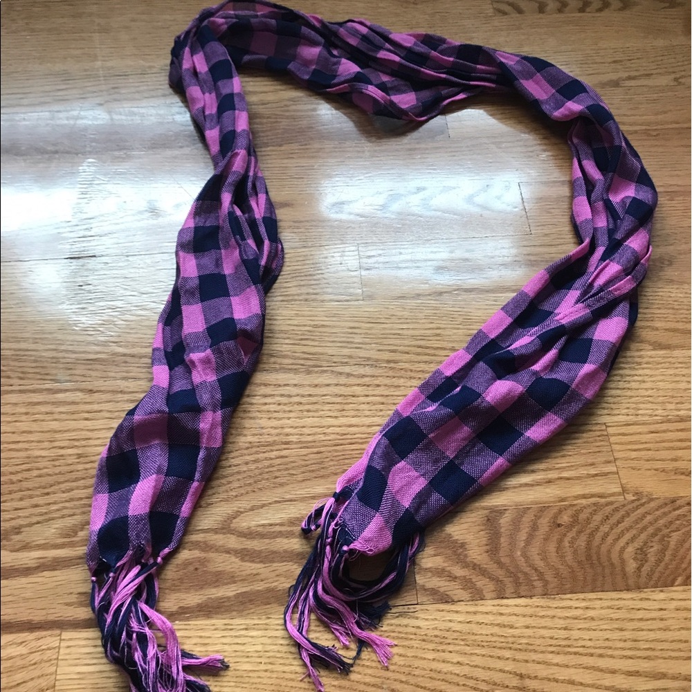 Plaid scarf