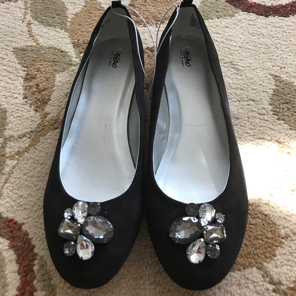 NWOT Mossimo black jeweled Flats, Size 8