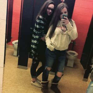 Meet your Posher, Violet