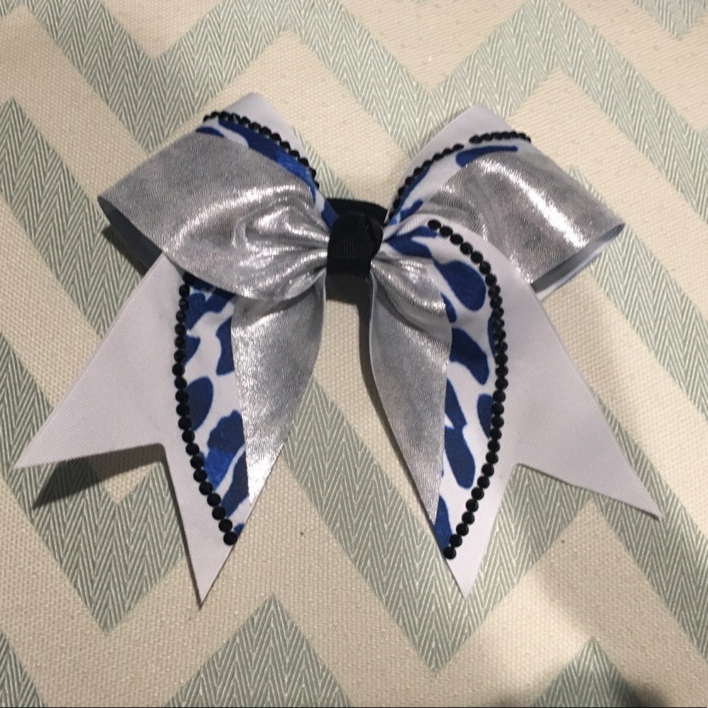 Cheer Athletics bow