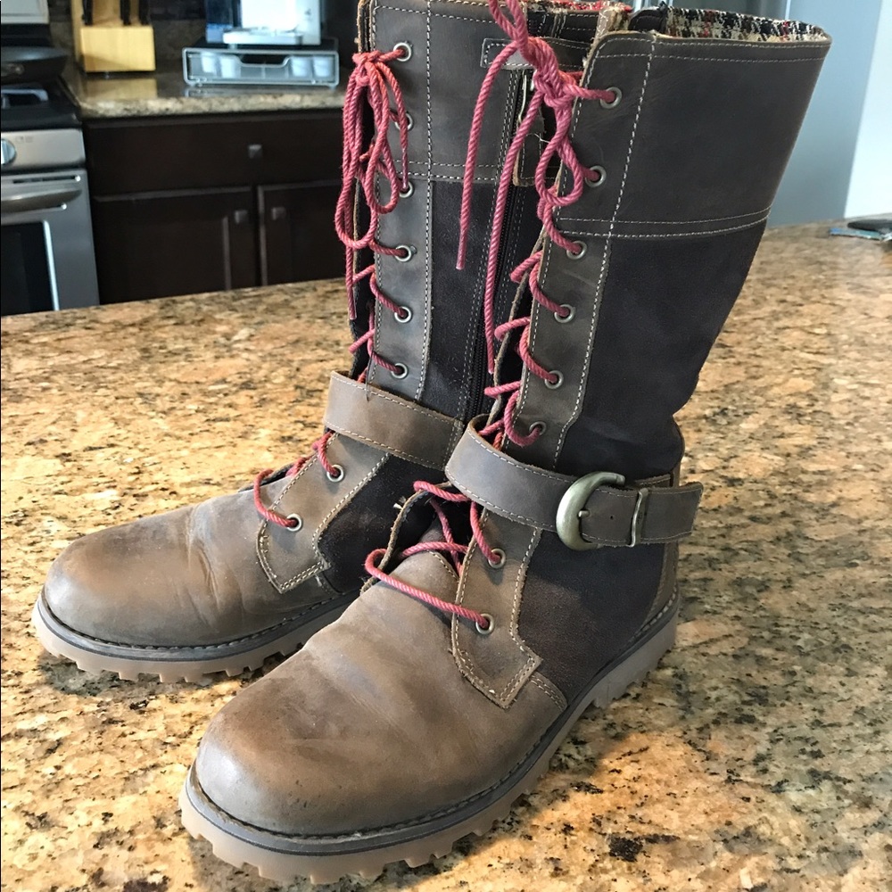 Timberland brown leather boots