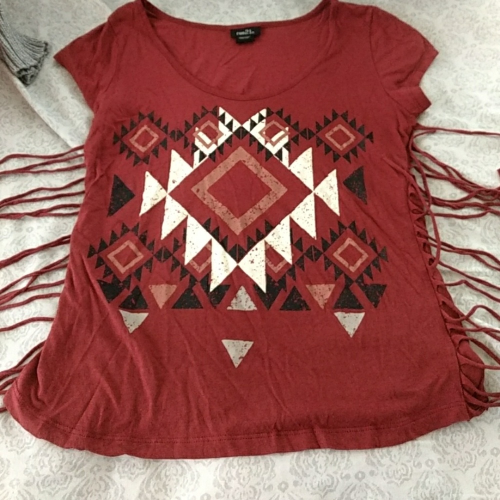 Fringe tee