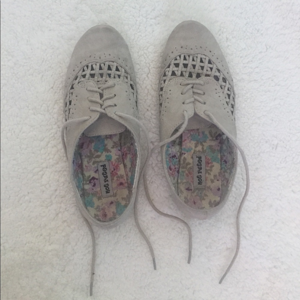 Knock off Oxford shoes.