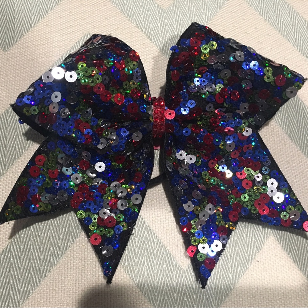 Cheer bow