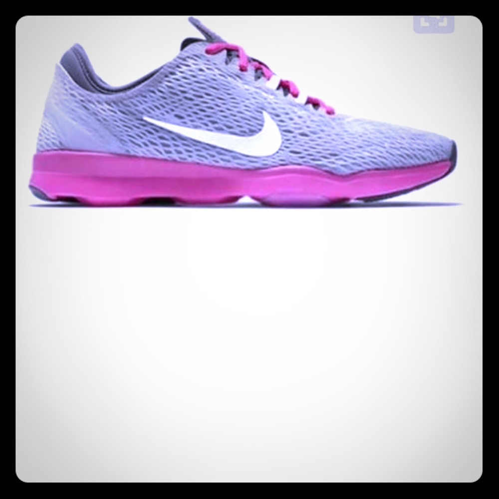 NIKE! Size 6