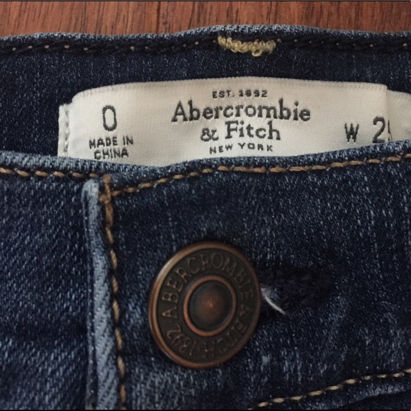 A&F Distressed Denim Shorts - Picture 3 of 3