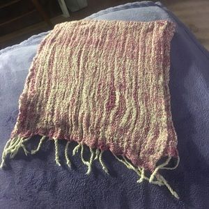 Lose knit scarf