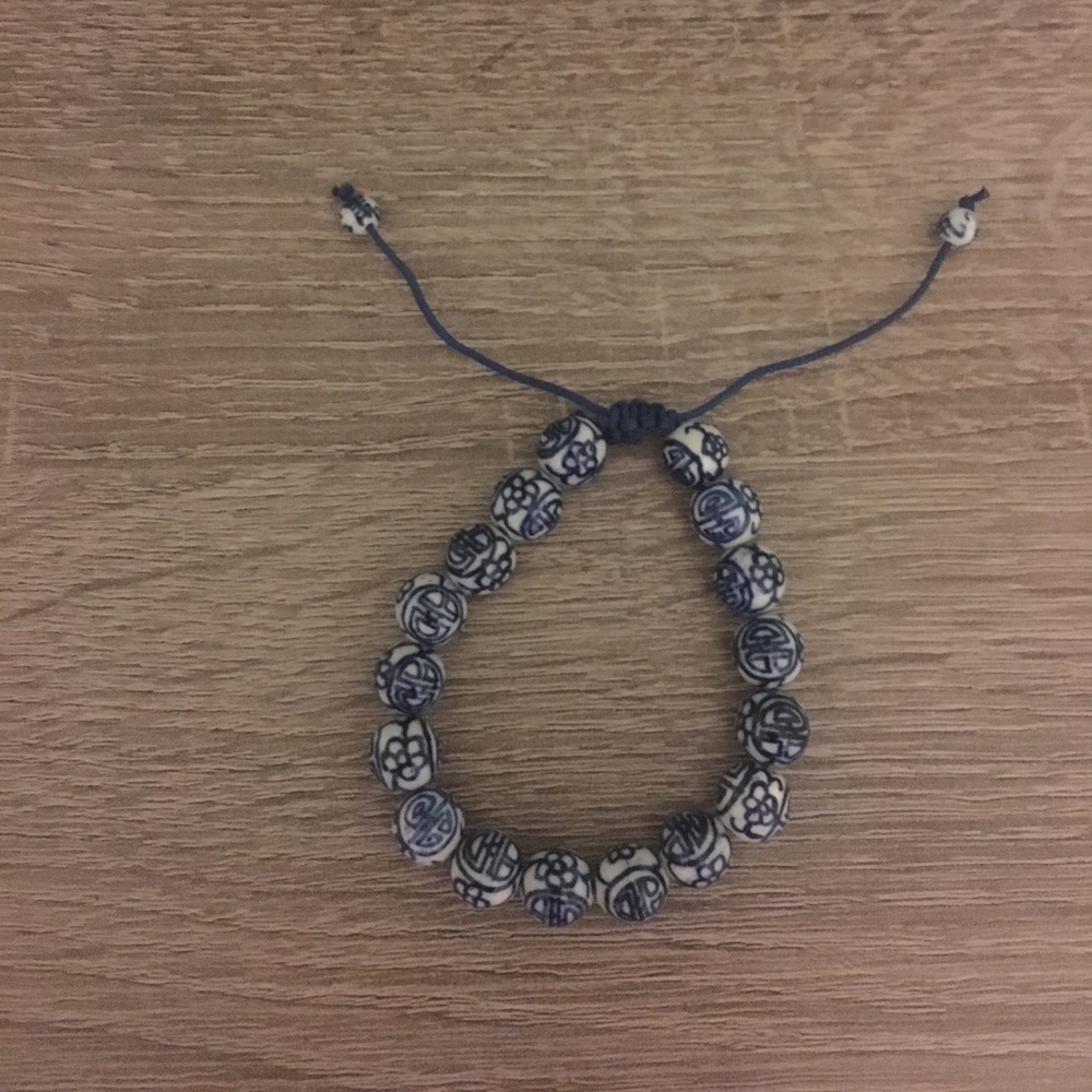 Beaded bracelet