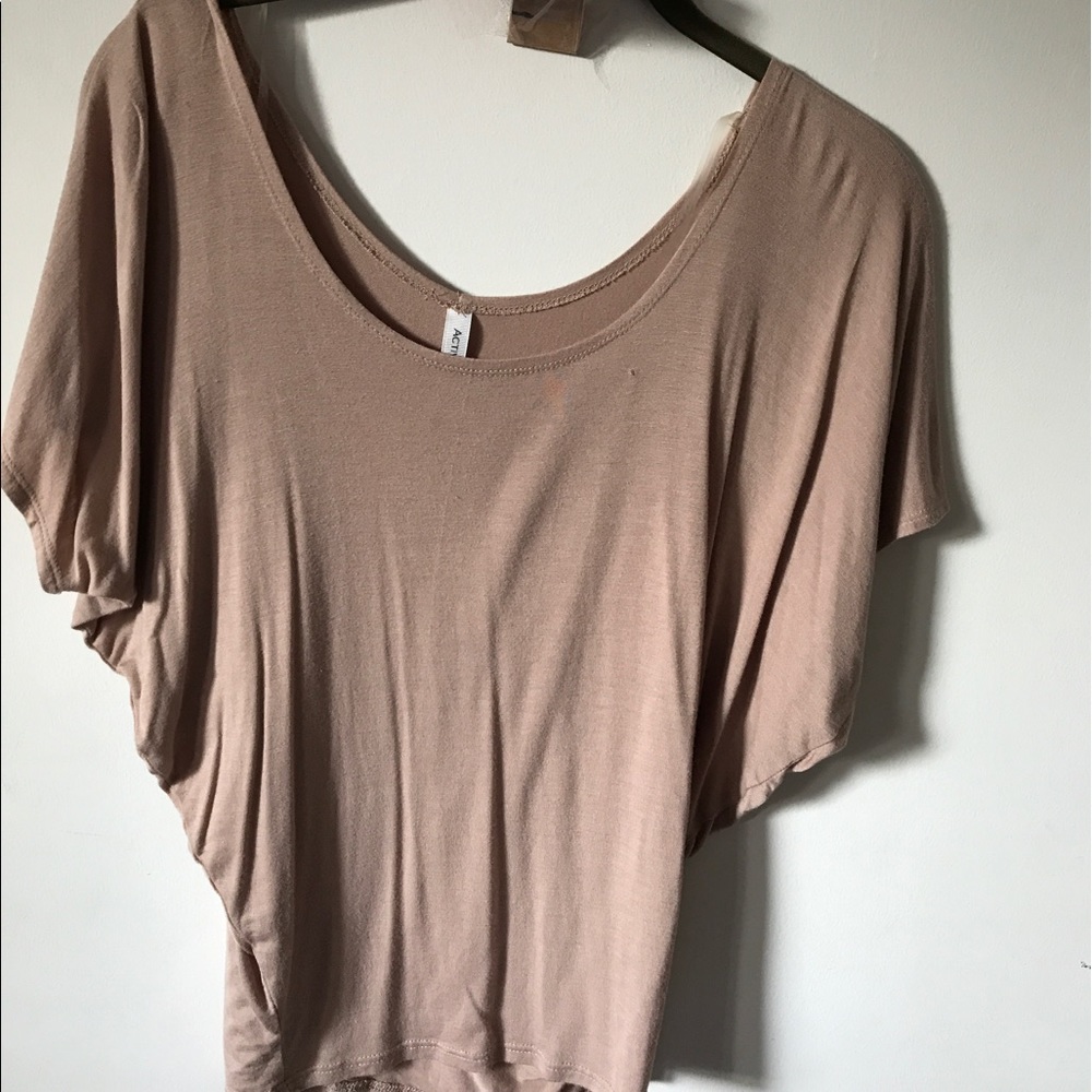 Loose brown shirt