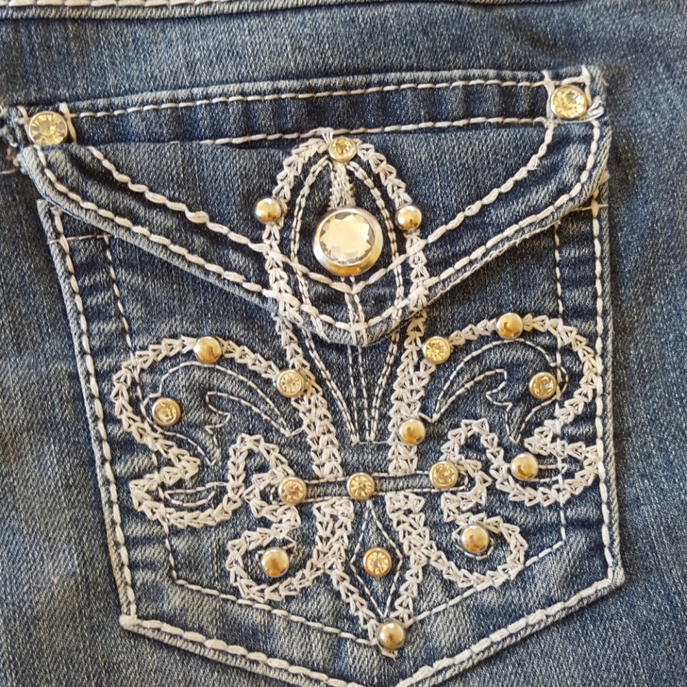 Jeans - Picture 2 of 4