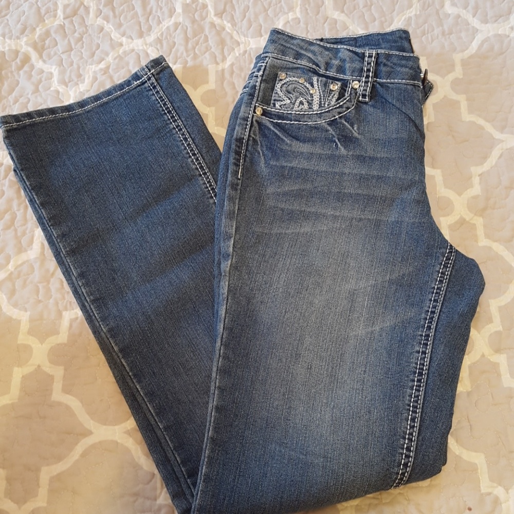 Jeans - Picture 3 of 4