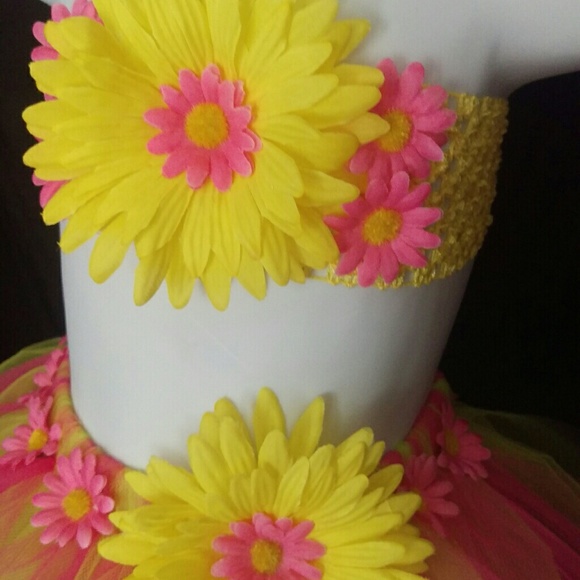 Toddler tutu skirt outfit - Picture 2 of 4