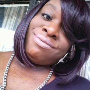 Meet your Posher, Ebony