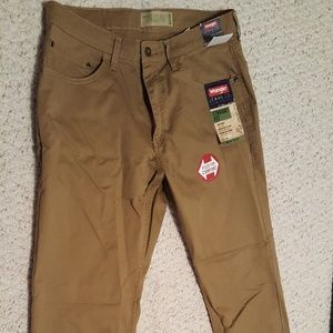 32x30 wrangler khakis pants