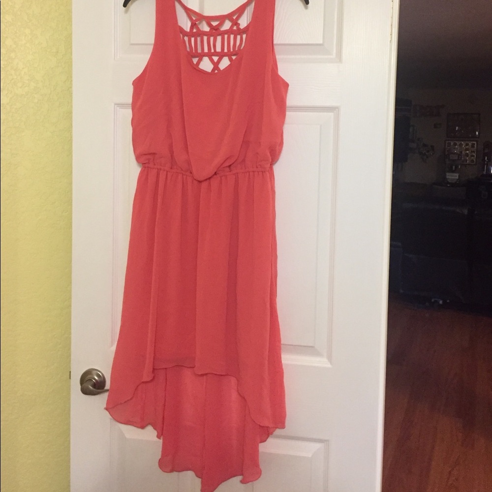 Cute summer dress with stylish staggered hem