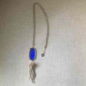 Kendra Scott necklace