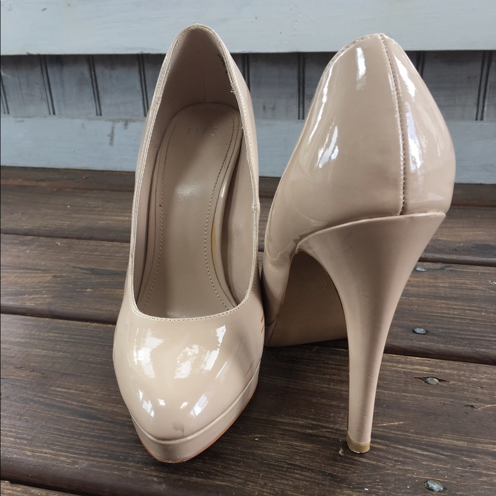 Elle Nude Pumps