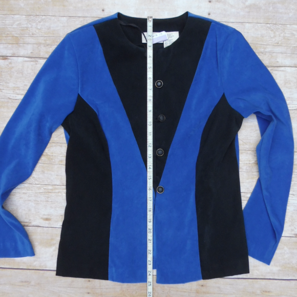 EUC vintage blue and black suede like blazer - Picture 5 of 6