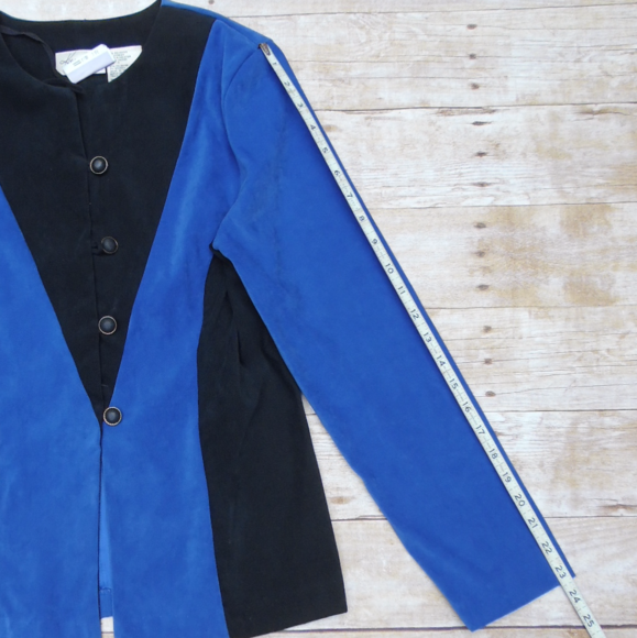 EUC vintage blue and black suede like blazer - Picture 6 of 6