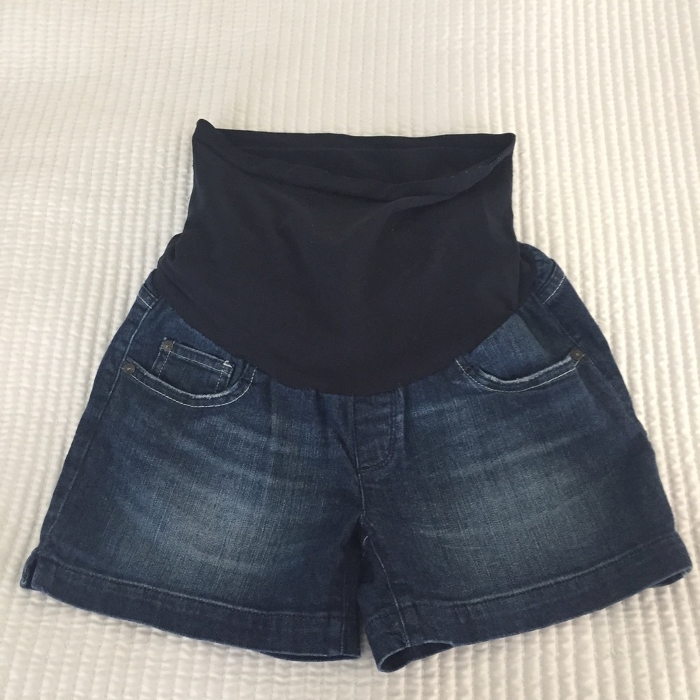 Size small Pea in the Pod maternity jean shorts