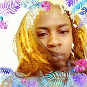 Meet your Posher, Antwoinette