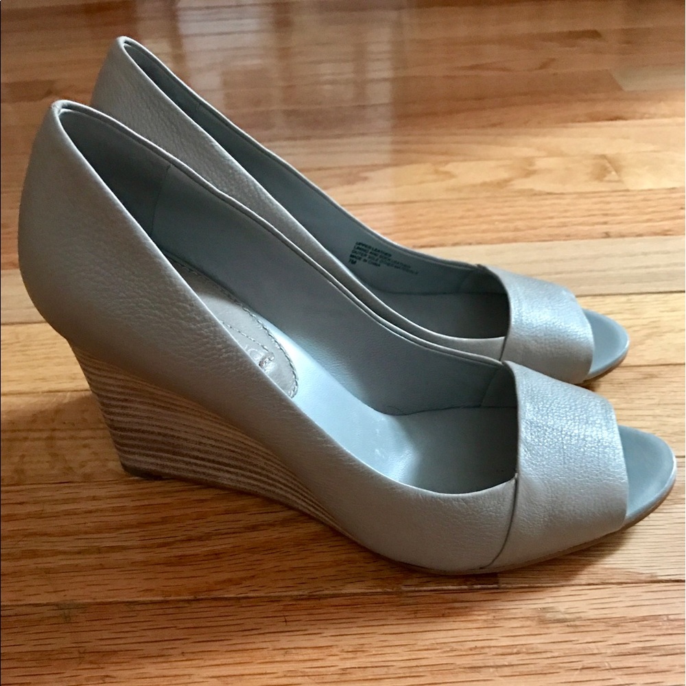 Banana Republic Grey Leather Peep Toe Wedges
