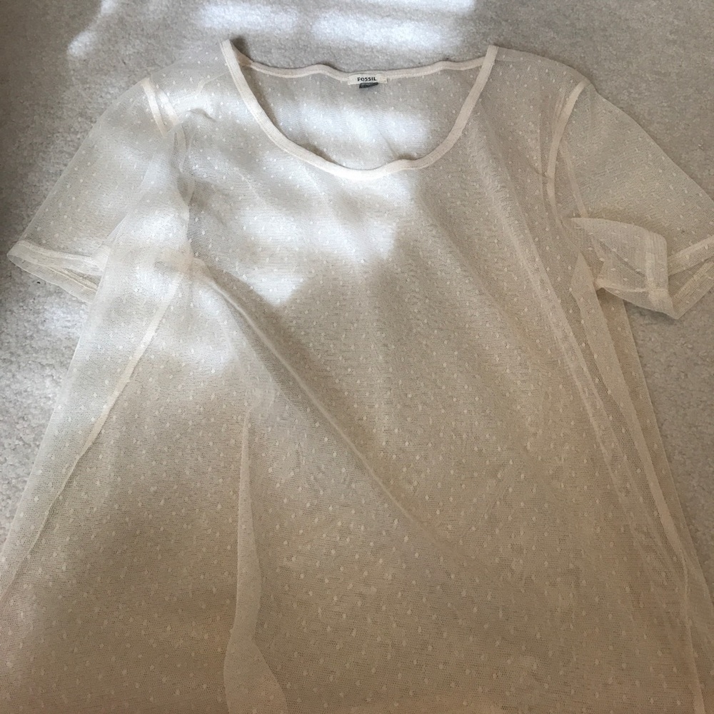 Creme sheer polka dot fossil top size medium