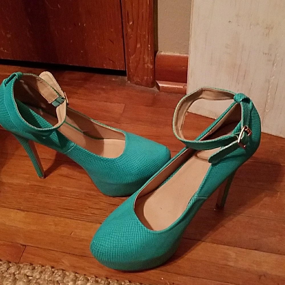 Size 11 heels