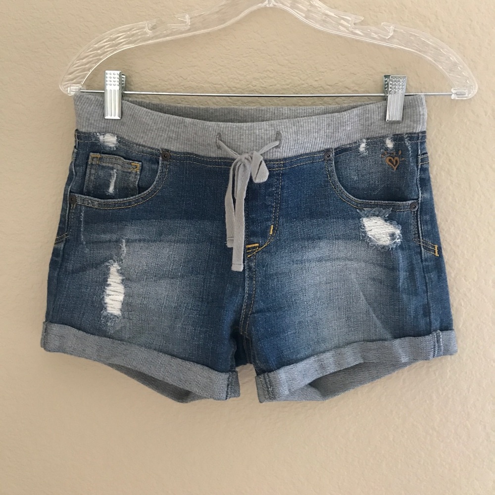 Justice Stretchy waist band jean shorts
