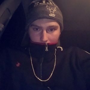 Meet your Posher, Nicholas