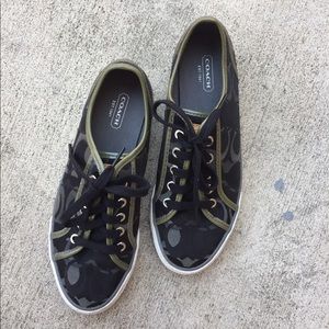 SOLD 🚫 Sneakers by Coach