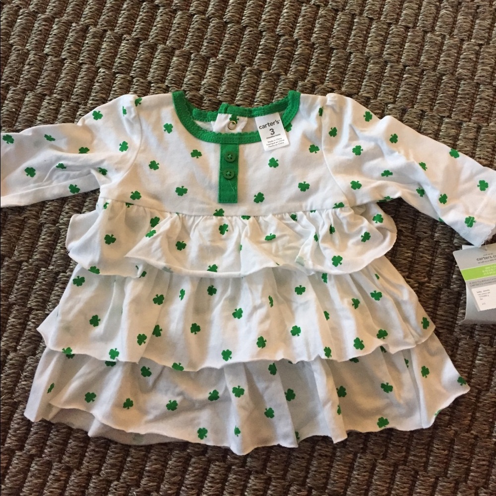 Carter's shamrock top