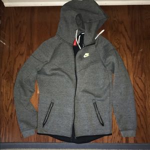 Grey Nike Tech Fleece Zip Up Jacket
