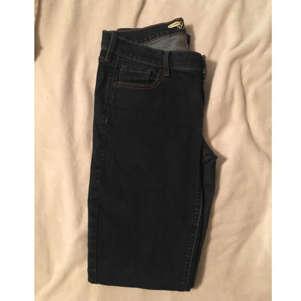 Dark wash skinny jeans