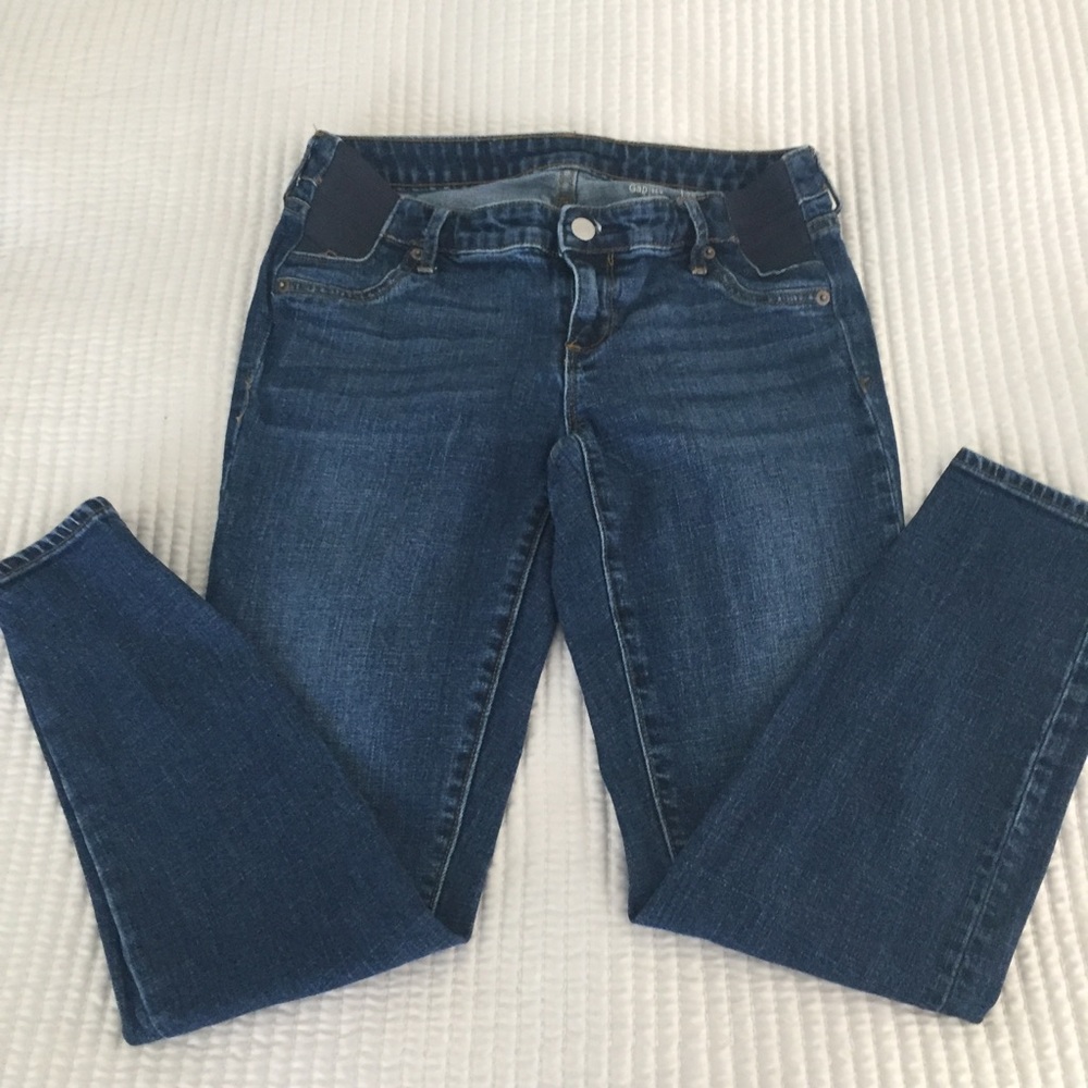 Size 28 true skinny ankle Gap jeans