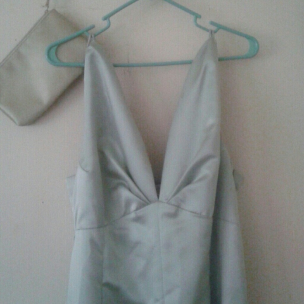 Vera Wang Mint dress free clutch