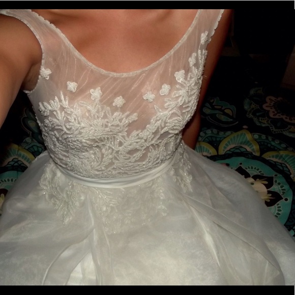 White Prom/Wedding Dress - Picture 4 of 8
