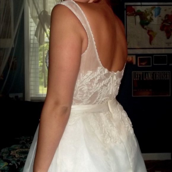 White Prom/Wedding Dress - Picture 7 of 8