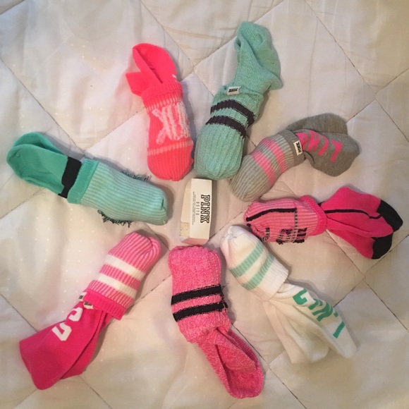 *NWOT* lot of VS PINK knee high socks - Picture 3 of 3