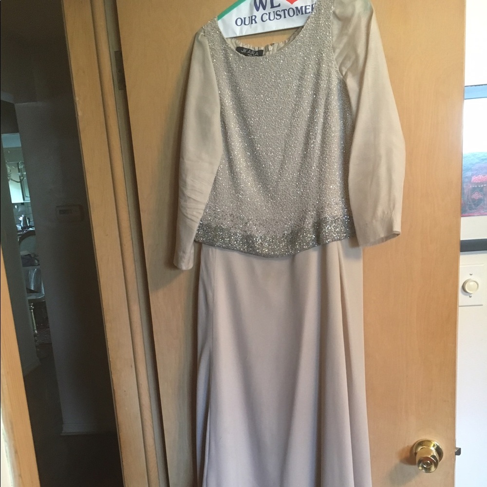 Gorgeous mother of the bride evening gown