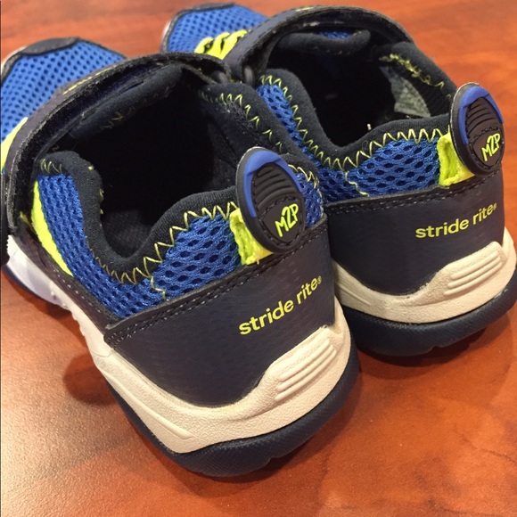 play athletic shoes 57 stride rite other stride rite made 2 play velcro play athletic shoes 57 stride rite other stride rite made 2 play velcro