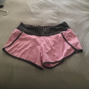 Lululemon running shorts size 6